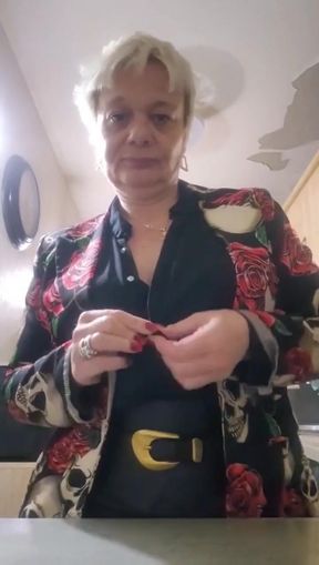 Hey You, Come Discover a Horny Mature MILF Who Loves Sex