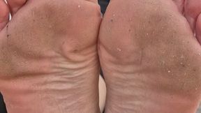 Goonig to my dirty soles