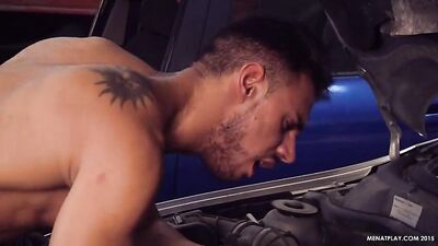 Mechanic with a beautiful bodywork