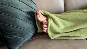 SEXY TOES WITH RED NAIL POLISH PEEKING UNDER THE BLANKET - MOV Mobile Version