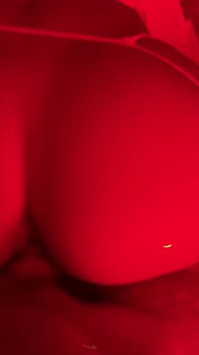 Cheating Arab Hotwife Tries Arab Cock