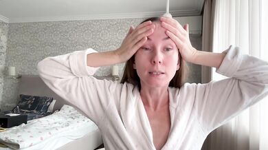Milf wife backstage solo cumming on set