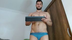 Tom Wills Private Show