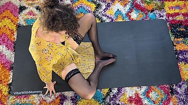 Yoga Lingerie BIG ASS JEWISH MILF