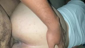 LA VECINA ME PIDE AZUCAR Y LE DOY MI VERGA