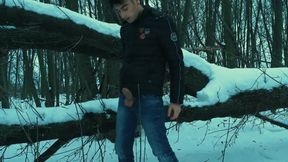 Winter Jerking off on the Tree