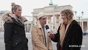 Sexy Serafina Goes Down On Lana