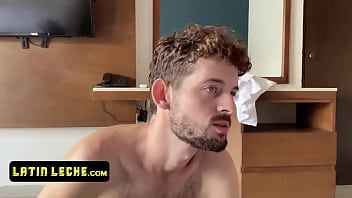 Athletic Hunk Invites Handsome Stranger In His Room And Shoves His Pulsating Cock In His Tight Butt
