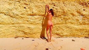 Anna L - Sexy Beach Shoot