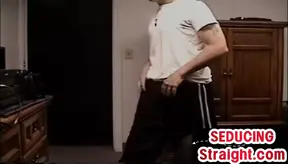 Athletic straighty enjoys fellatio duo until cumming
