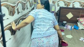 Booked Desi Hot Girl Came Home and Had a Hard in Hindi
