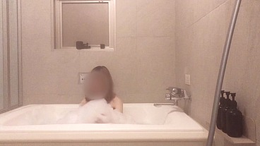 Mixed bathing in a bubble bath