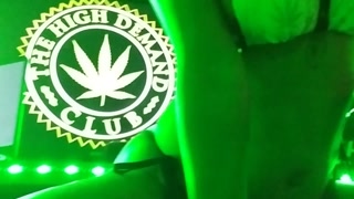 Spring Break Peep Show at Pool Party/Weed Event in Miami 💋