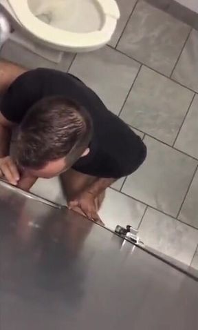 Glory Hole Hunk Blowjob