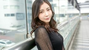 Siro-5463 [moteaura X Experienced Sensitive Body] A Beautiful 32-year-old Influencer Is Nervous For The First Time! Im Nervous... She Smiles And Begins From Her Mouth, A Deep Kiss And Waves Of Pleasure Begin With A Deep Tongue-tangled Kiss.a Constitutio