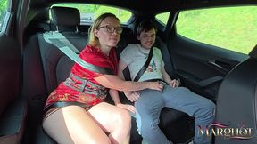 je me fais baiser sans capote a l’arriere par mon amant pendant que mon ...