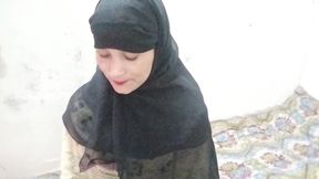 Muslim girl ko oyo hotel me le gya