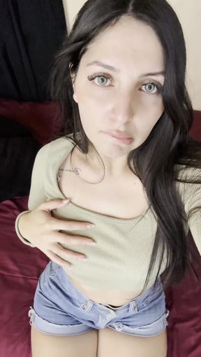 Amateur teen shows off her tits and ass