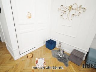 HUNT4K. Wrong Order, Right Pussy