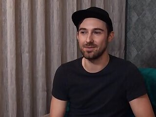 REALITY DUDES - Peyton Gets A Hardcore Pounding And Cum On His Chest For The Right Price