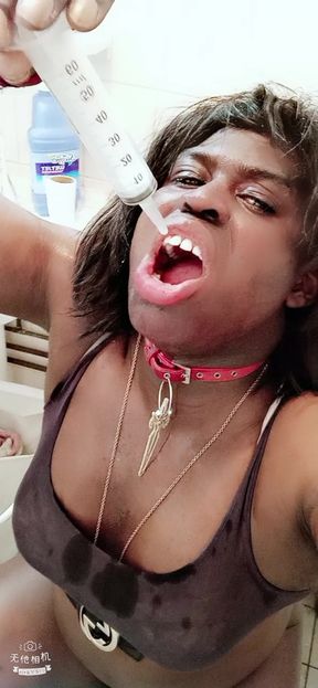 Anoniema Rose&#039;s Slutschool -  A golden warm glass of piss part 1