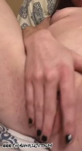 18yr Old Spread Bald Pussy Play
