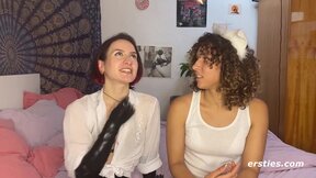 Ersties - Flora fickt ihr BDSM-Kätzchen July mit Strap-on im Doggy Style