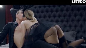 Czech Beauty's Glamorous Fuck Session