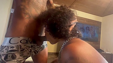 Sor Ubá com a mulher do amigo que gostosa