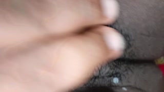 big pussy lips masturbating and cummin