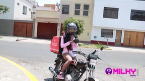 Fuck a Brunette Venezuelan Delivery Woman with a Narrow Pussy