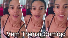 emem casa me preparando para ir treinar.