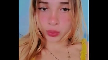 Ella esperando unas corridas