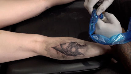 Delirious Hunter Gets Fucked While Having a Tattoo