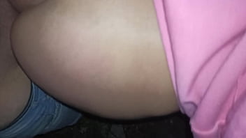 Comi ela atr&aacute_s da obra