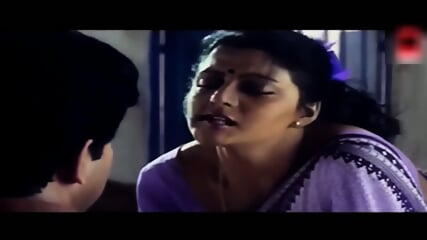 Hot lip kiss of vintage south actress Bhanupriya