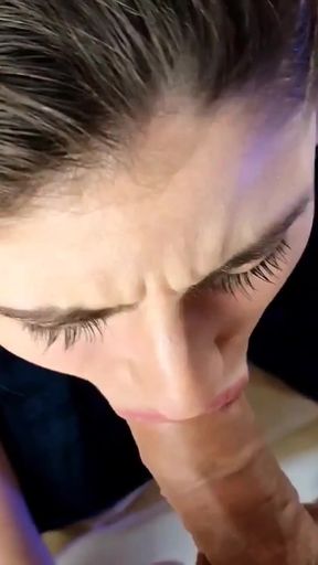 SHANAXNOW RECEIVING A MASSAGE WITH ASSJOB AND THROATPIE   Clip 2