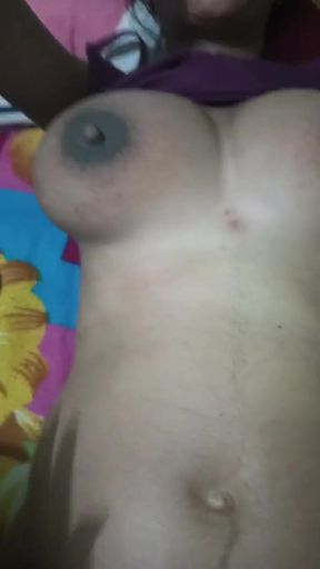 Desi Soniya Bhabhi Ne Pyas Bujhai