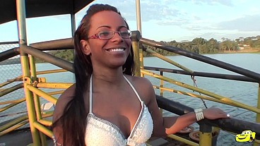 Pegou a negra no meio do mato - Samira Ferraz