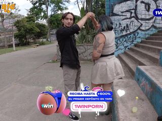 Looking for a whore gal who wanna record porn with me close to the metro station