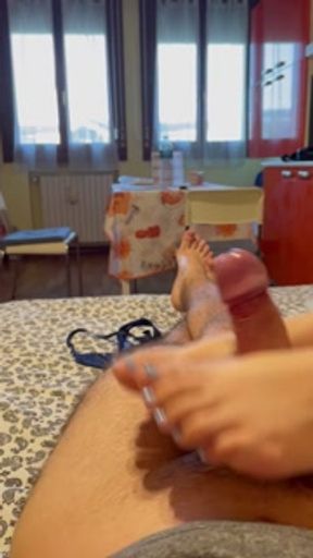 Foot job + explosive cumshot + cum on feet | REAL COUPLE AMATEUR HOMEMADE SEX