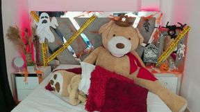 Amara Jons Members-Only Show - Part 2