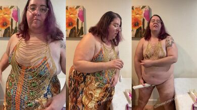 Hairy BBW w/ small tits uses kegel weights & masturbates in sexy gold chain [Full on OF]