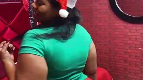 your christmas present has arrived 😏🔥