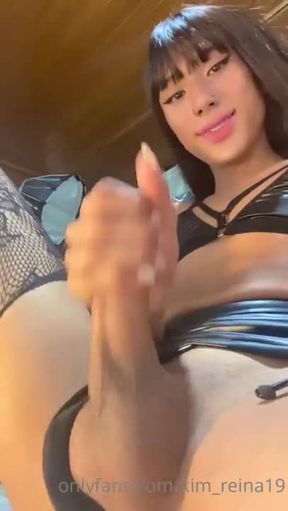Kim selfie leather cum