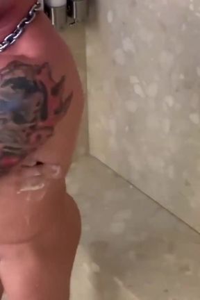 BREEDMERAW - Tyler Griz fucked by hunk Riley Mitchel after giving head