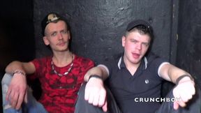 plan sket avec sniffage de pieds