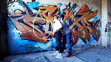 NEAR THE RAILWAY HE FUCKS ME, THEN I FUCK HIM (MASSAGE PROSTATE)