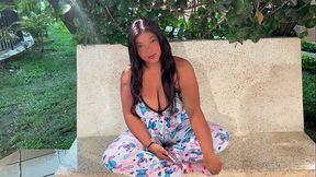 MI VECINA enga&ntilde_a a su novio , la follo mientras ella contesta el celular