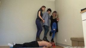 2141 Shoes trampling with Melanie Katy Coline